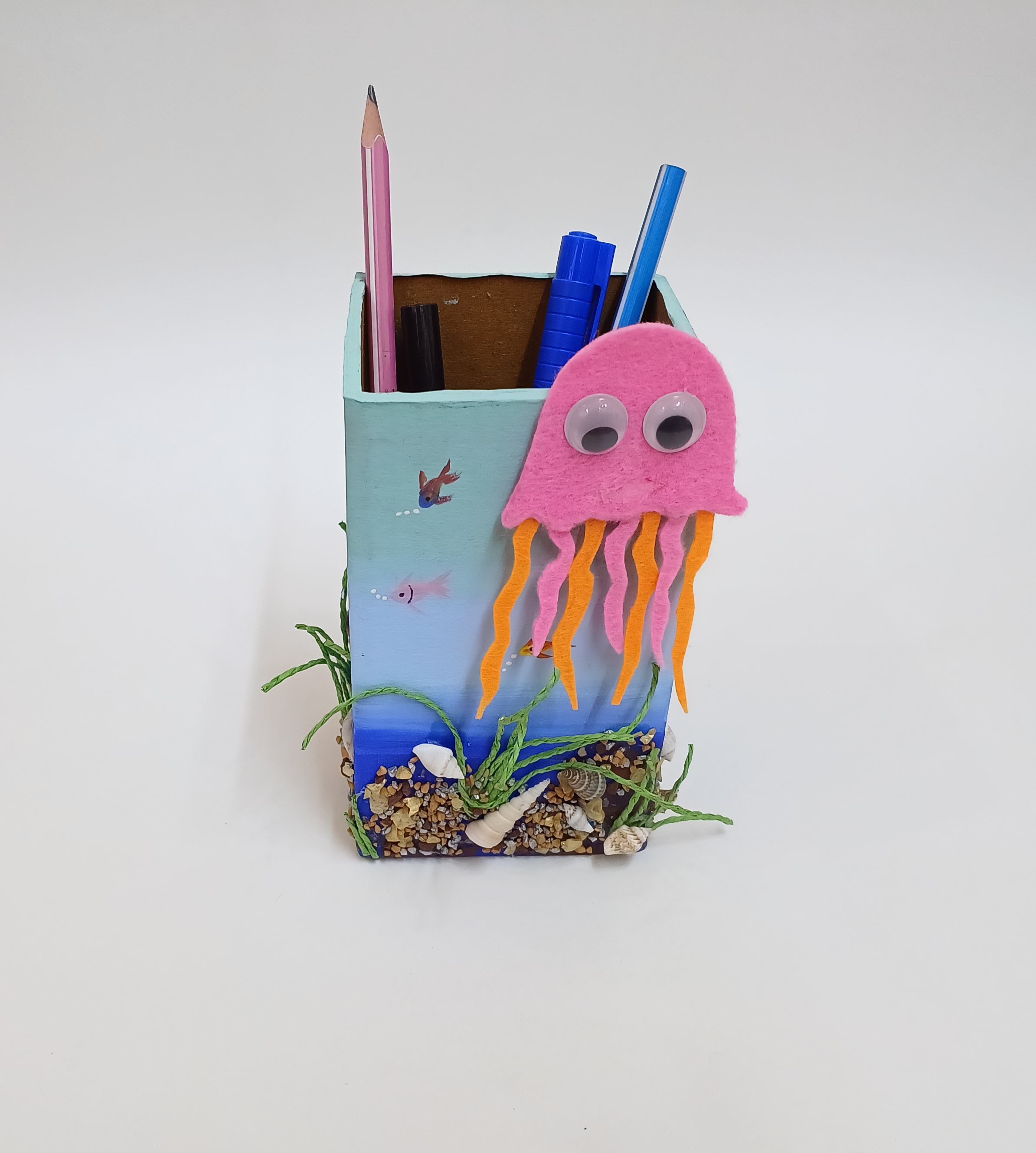 Aquatic Theme Pen Stand