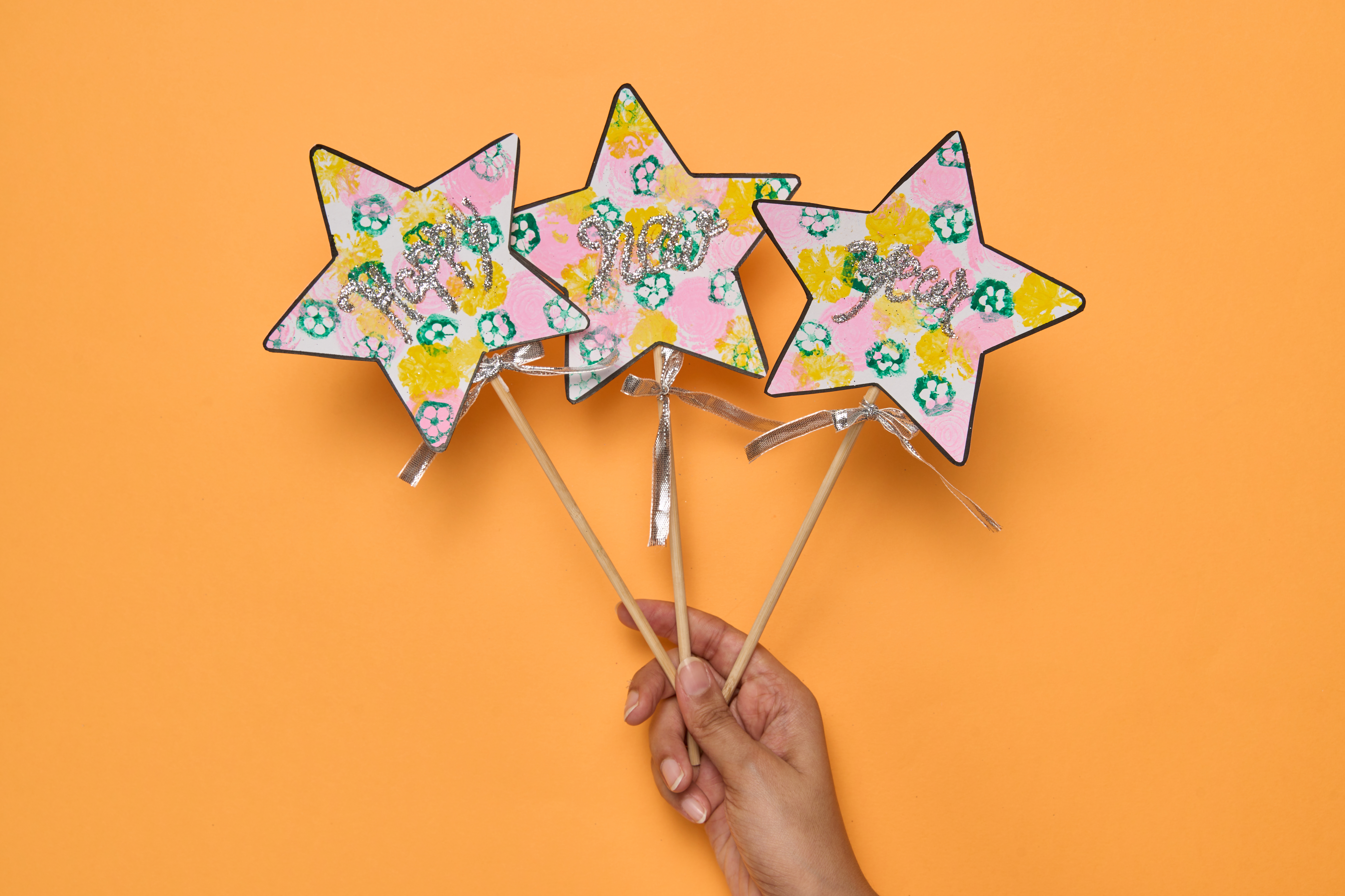 Festive Printed Star Craft - New Years