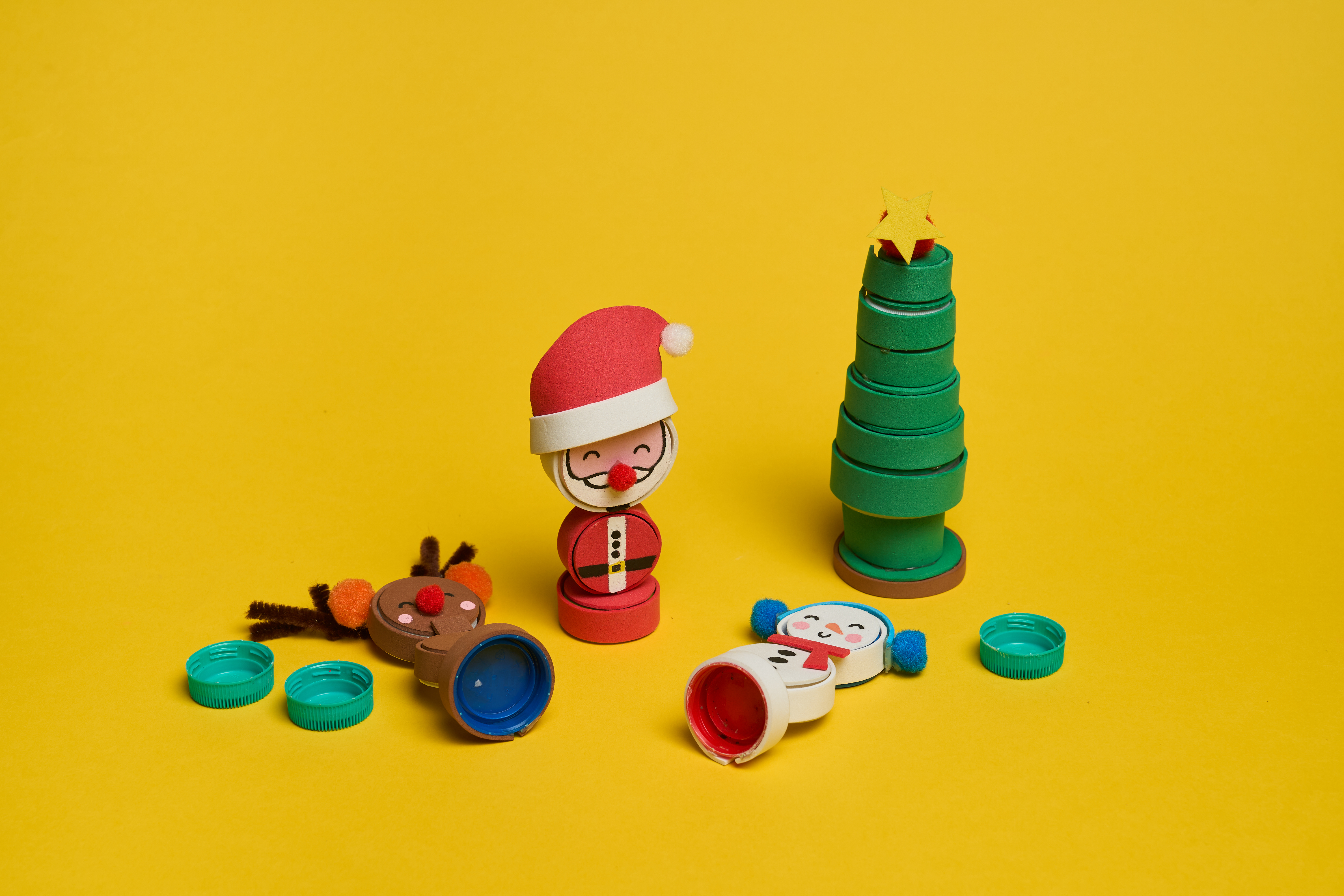 Christmas Decor with Bottle Caps