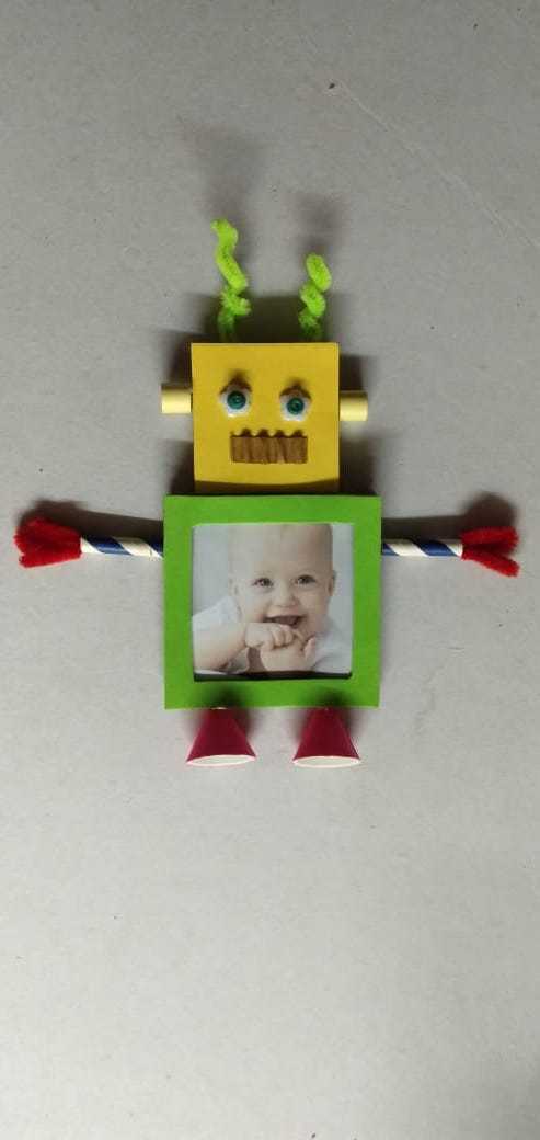 Polaroid Frame Art and Craft for Kids