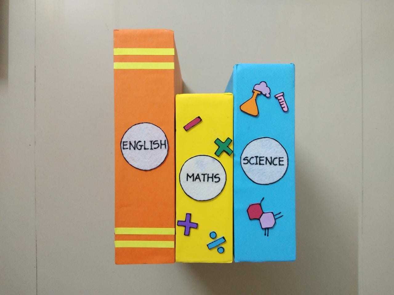 Colorful DIY Book Holder using a Recycled Box