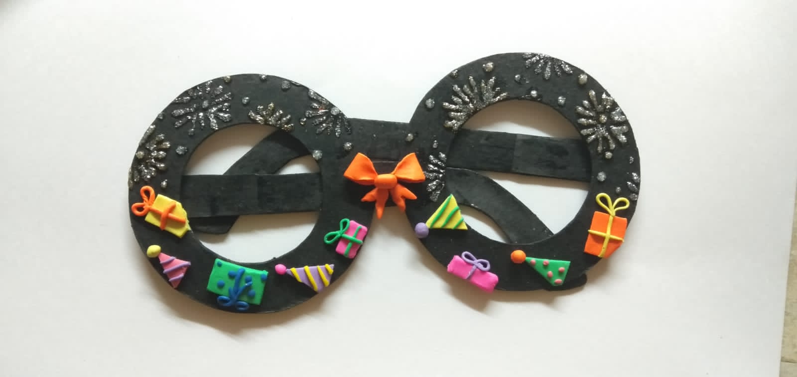 Personalised DIY Spectacles Clay Craft with Glitters