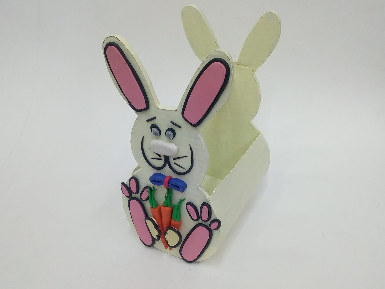 How to Make a DIY Bunny Basket Using Corrugated Sheets & Clay