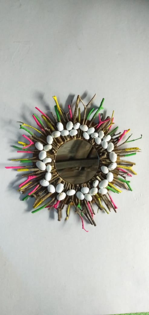 Enjoy Some Mirror Decoration Ideas Handmade Creatively With Our Guide.