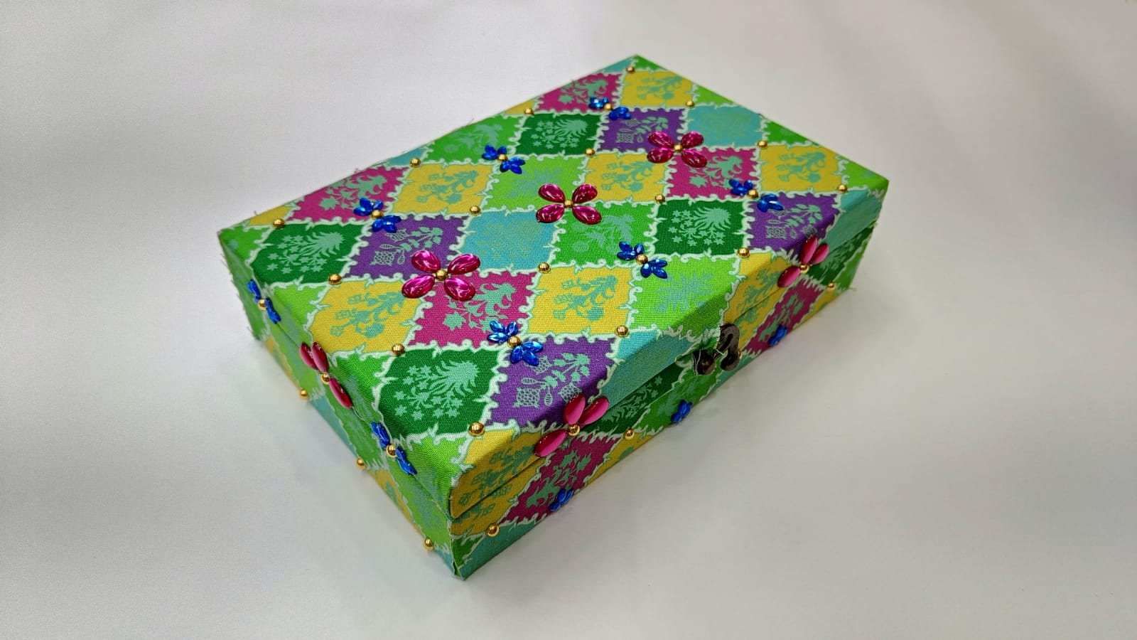 DIY Trinket Box Art and Craft for Kids