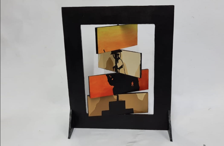 Explore Desk Decoration Ideas with this Top Table Decoration Item.