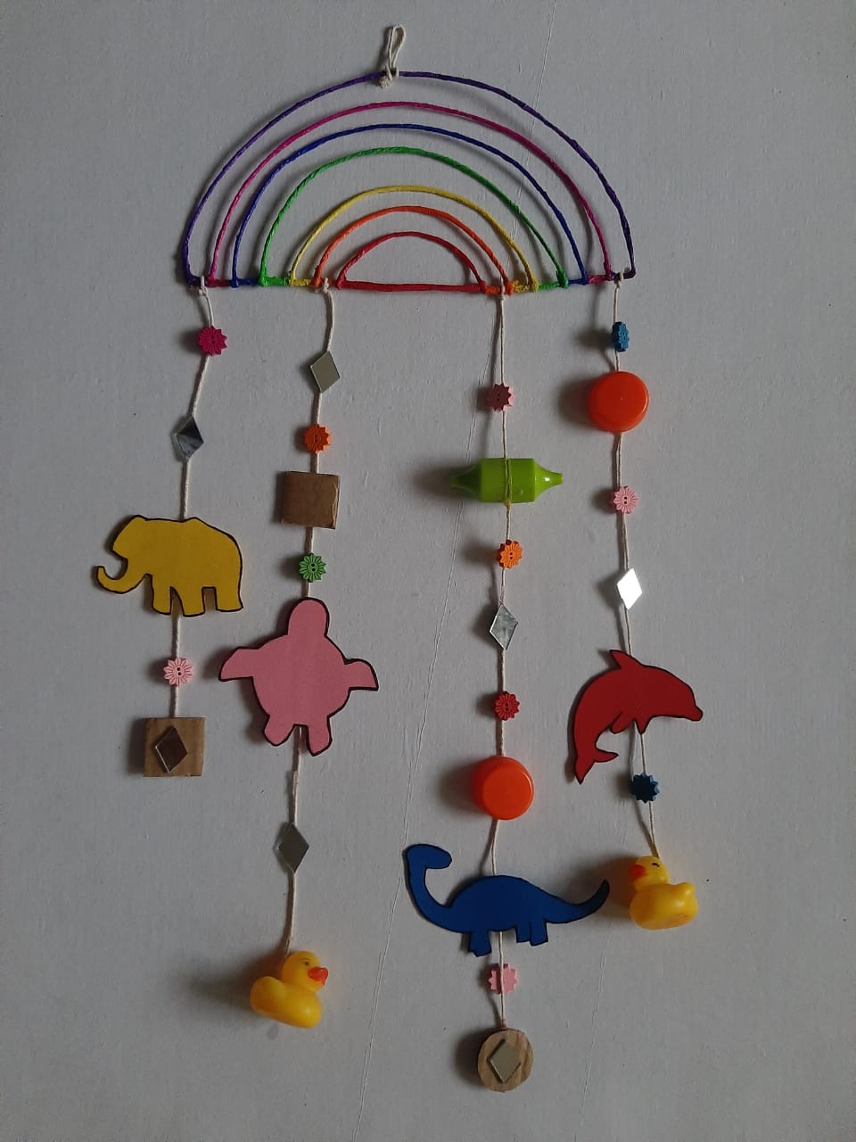 Make Simple and Easy Fevicreate Wall Hanging with Colour Paper